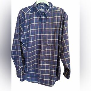 St. John’s Bay Men’s Navy Plaid Button-Down Shirt size Large